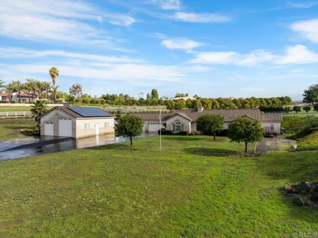 30302 Crescent Moon Dr, Valley Center, California 92082