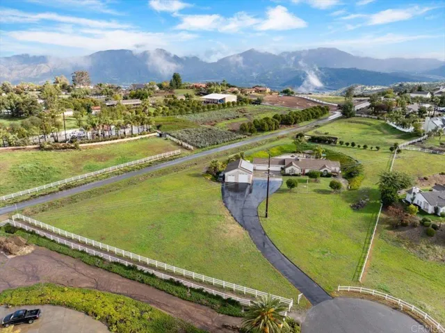 30302 Crescent Moon Dr, Valley Center, California 92082