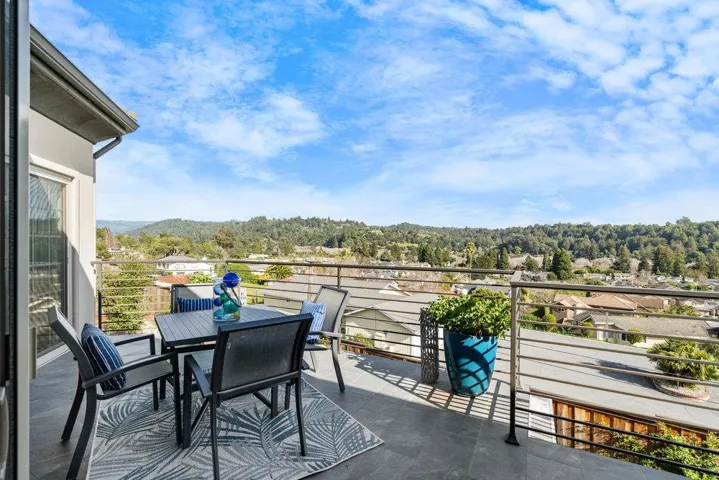 40 Indy Circle, Soquel, California 95073