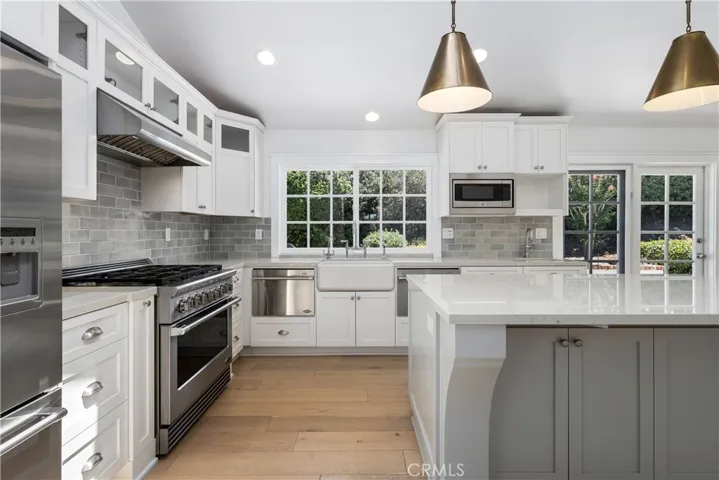 18841 Via Messina, Irvine, California 92603