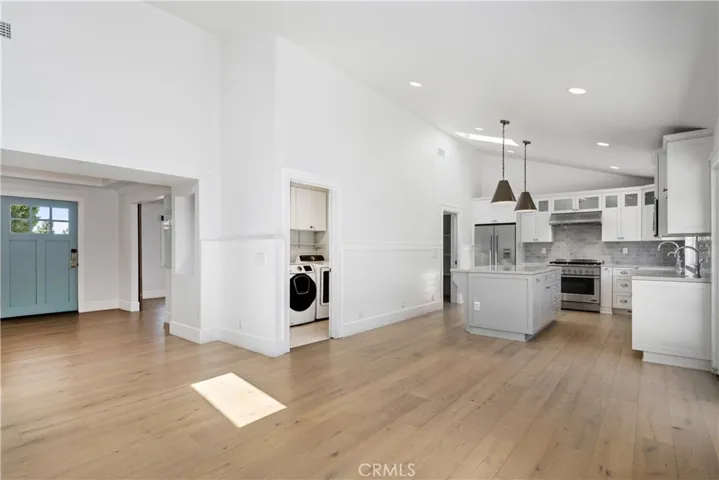 18841 Via Messina, Irvine, California 92603