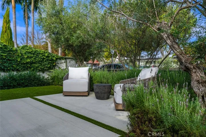 2325 East 16th Street, Newport Beach, California 92663