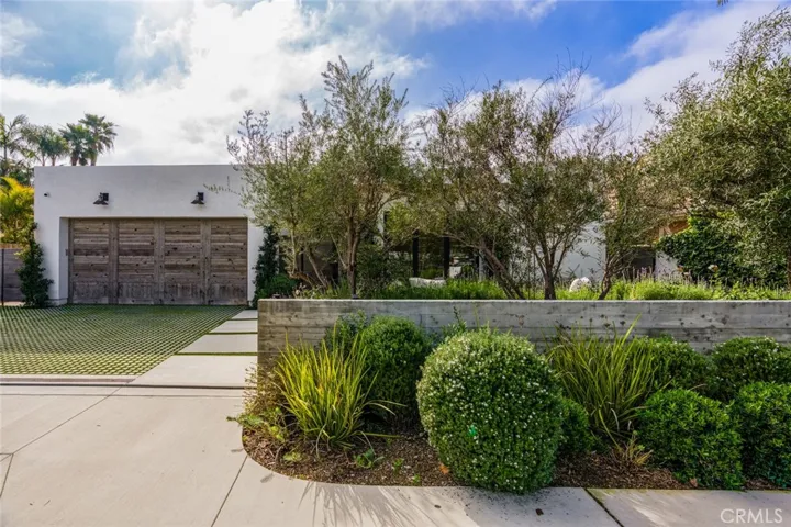 2325 East 16th Street, Newport Beach, California 92663