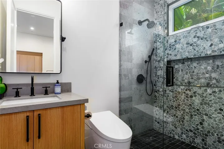 2325 East 16th Street, Newport Beach, California 92663