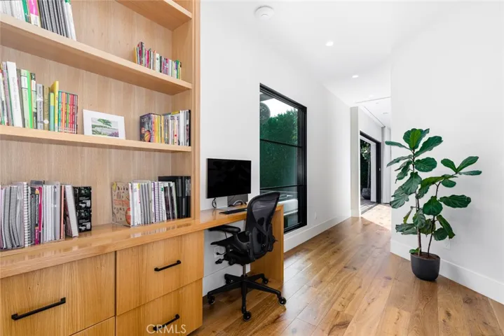2325 East 16th Street, Newport Beach, California 92663