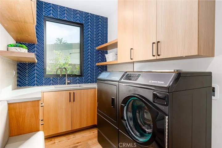 2325 East 16th Street, Newport Beach, California 92663
