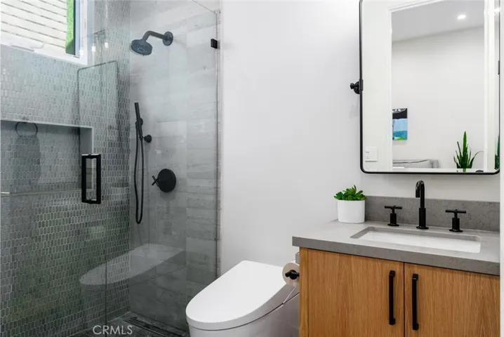 2325 East 16th Street, Newport Beach, California 92663