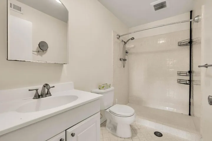1712 Felton, San Francisco, California 94134