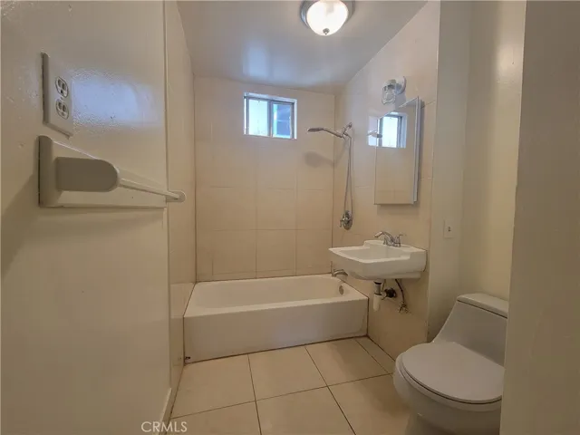 front unit full bathroom