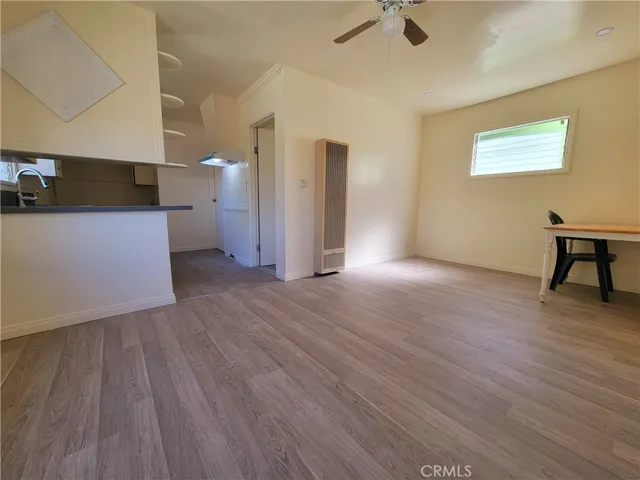 back unit living room