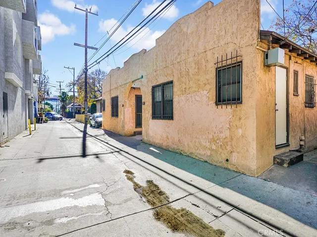 531 W 5th Street, Long Beach, California 90802