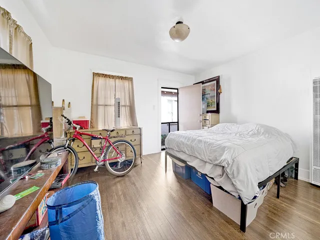 531 W 5th Street, Long Beach, California 90802