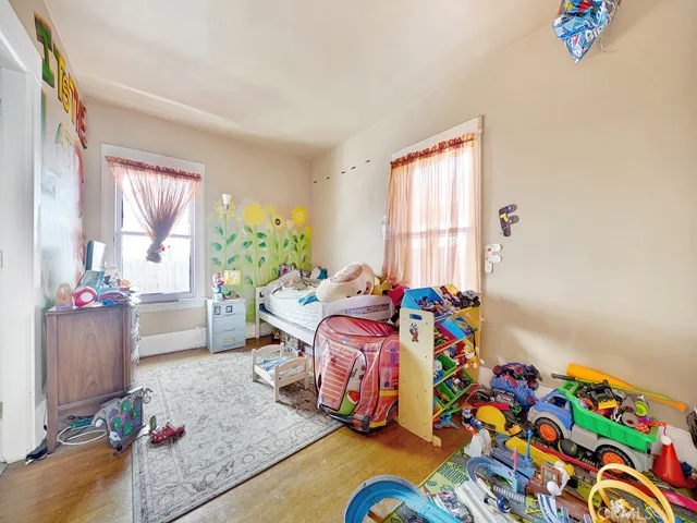 531 W 5th Street, Long Beach, California 90802