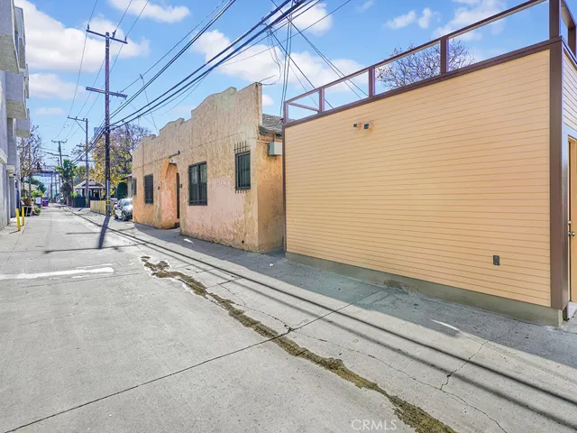 531 W 5th Street, Long Beach, California 90802