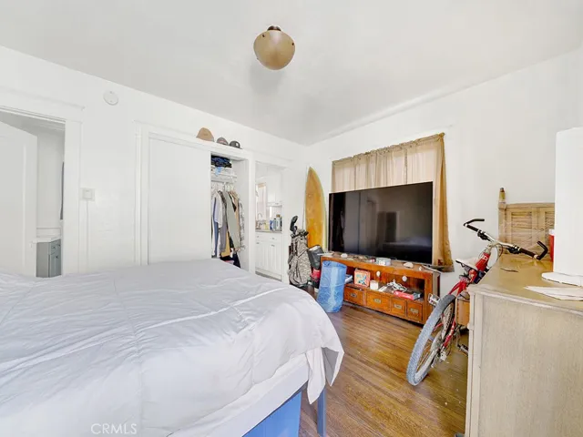 531 W 5th Street, Long Beach, California 90802