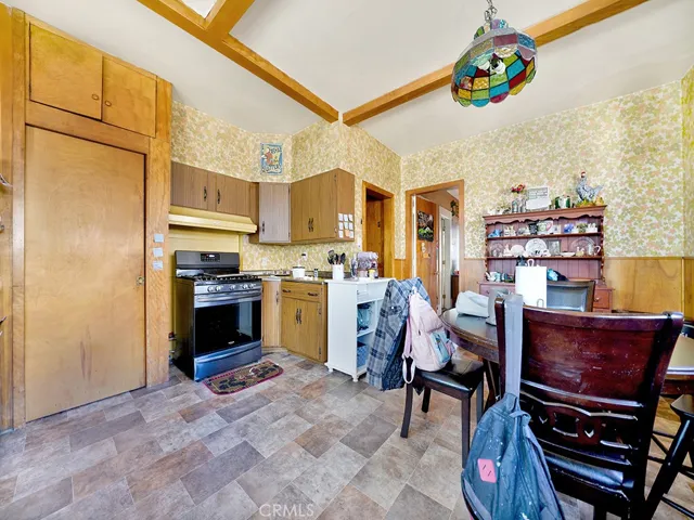 531 W 5th Street, Long Beach, California 90802