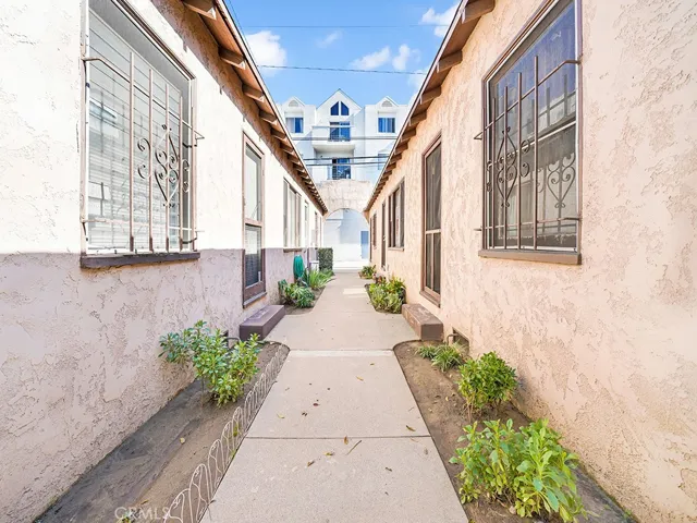 531 W 5th Street, Long Beach, California 90802