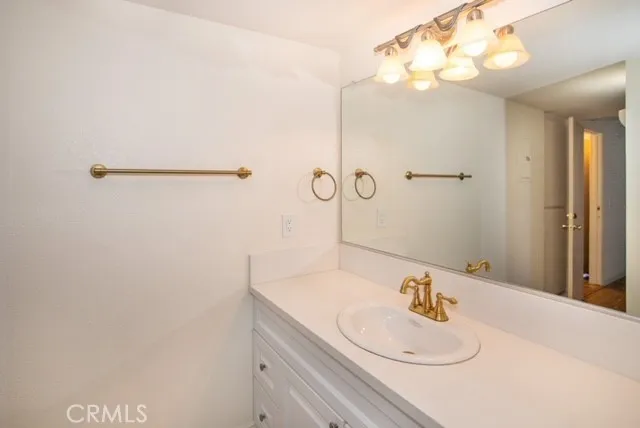 24409 Valle Del Oro 102, Newhall, California 91321