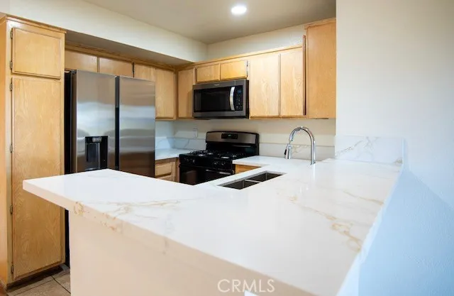 24409 Valle Del Oro 102, Newhall, California 91321