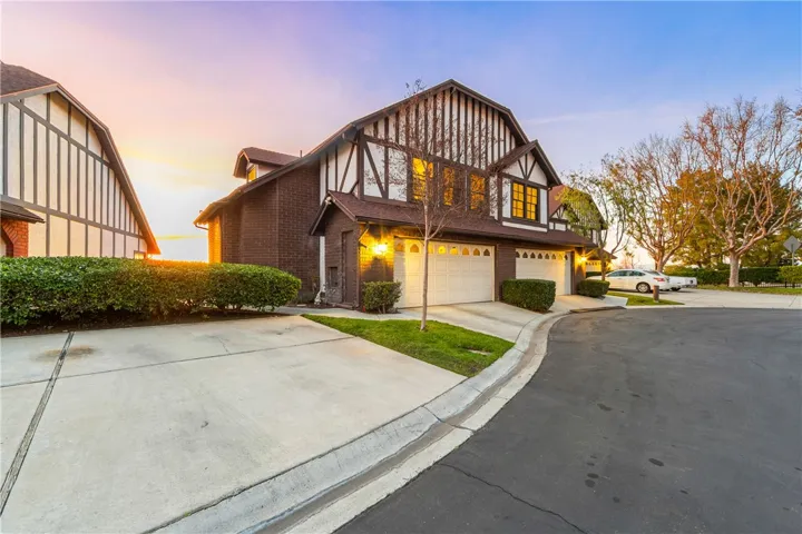 980 S Rim Crest Drive 8, Anaheim Hills, California 92807