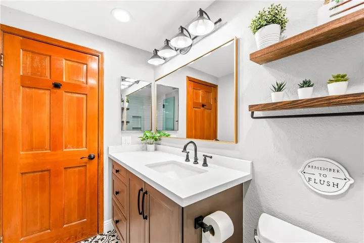 980 S Rim Crest Drive 8, Anaheim Hills, California 92807