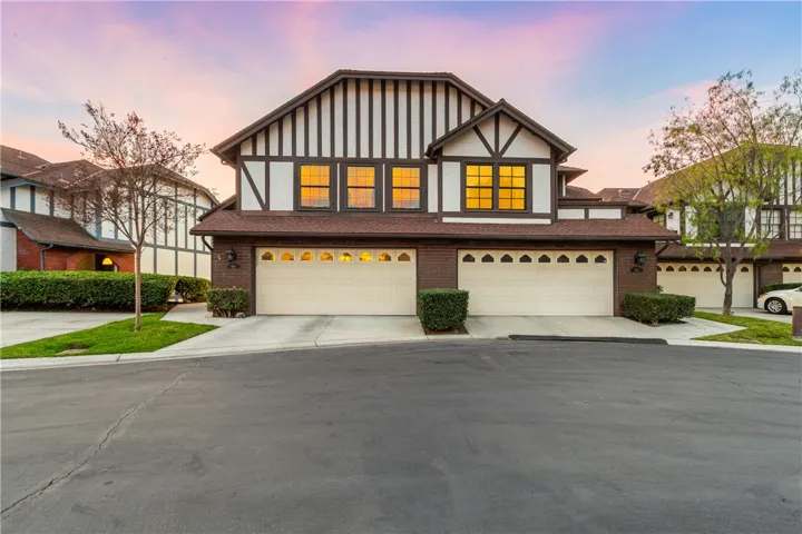 980 S Rim Crest Drive 8, Anaheim Hills, California 92807