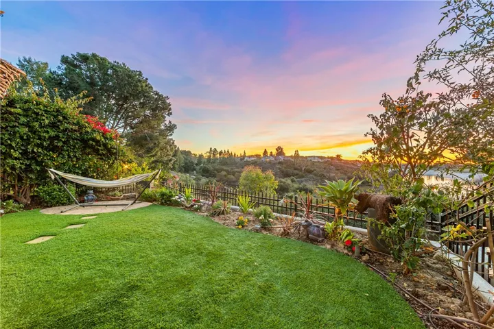 980 S Rim Crest Drive 8, Anaheim Hills, California 92807