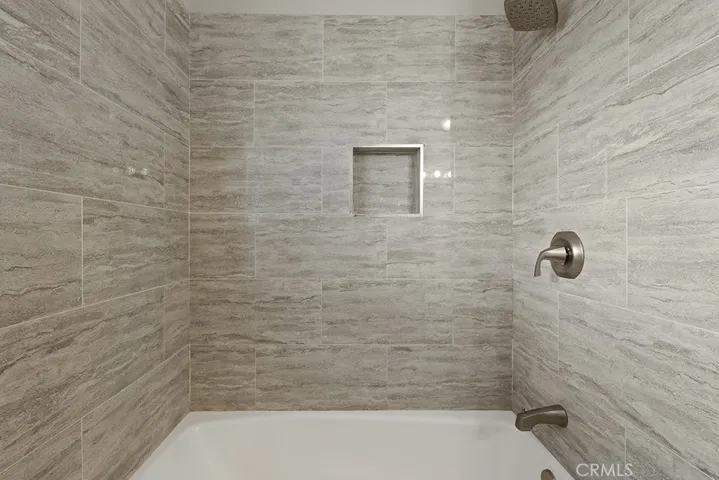 6850 Morella Avenue 7, North Hollywood, California 91605
