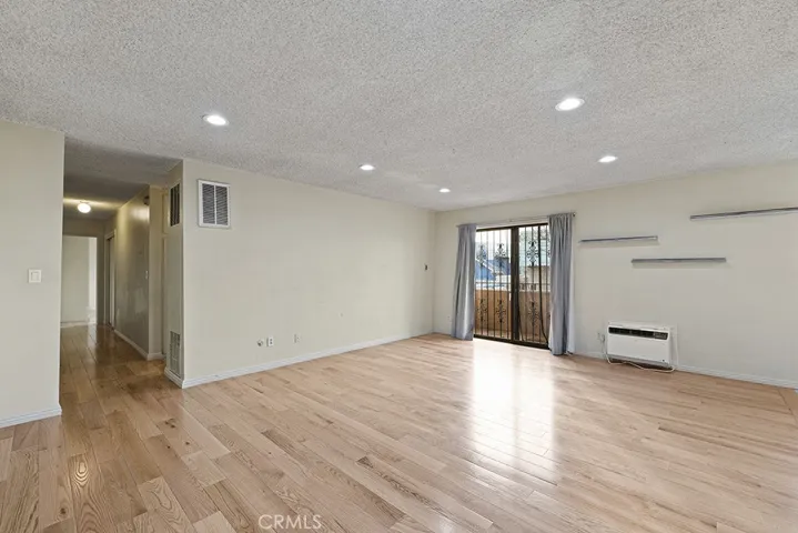 6850 Morella Avenue 7, North Hollywood, California 91605