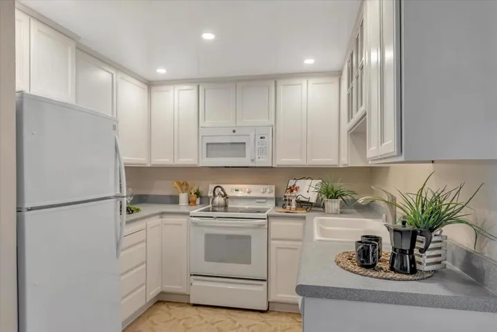 4205 Sea Pines Court, Capitola, California 95010