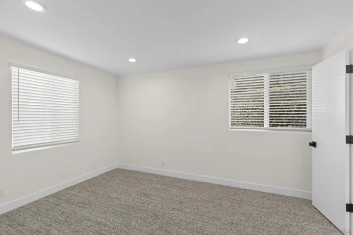 725 Coast Boulevard S, La Jolla, California 92037