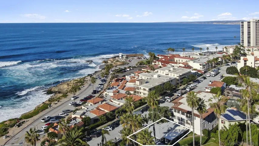 725 Coast Boulevard S, La Jolla, California 92037