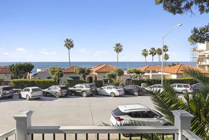 725 Coast Boulevard S, La Jolla, California 92037