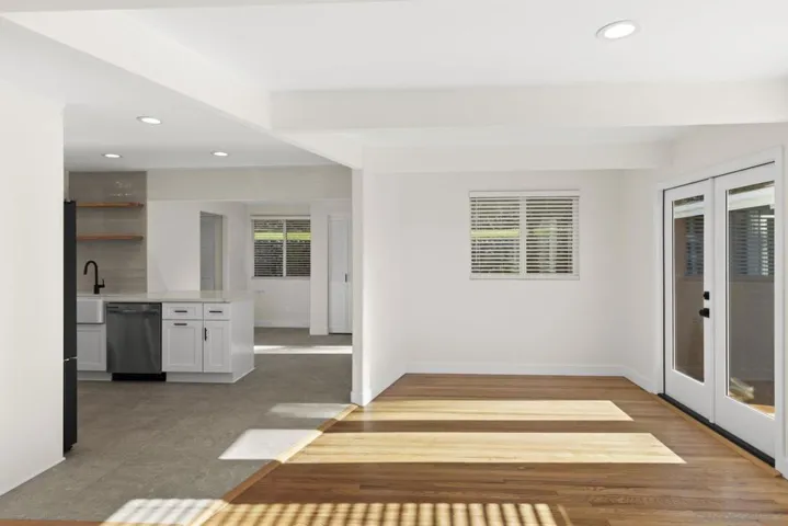 725 Coast Boulevard S, La Jolla, California 92037