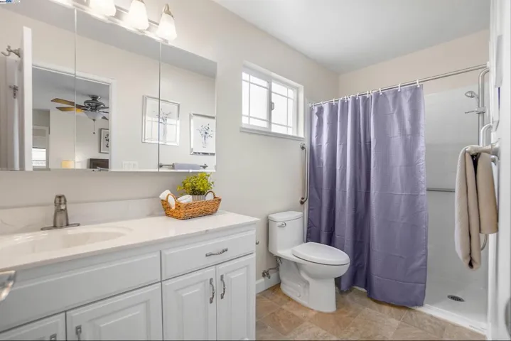 26991 Gading Rd, Hayward, California 94544