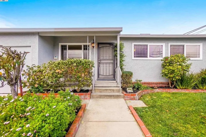 26991 Gading Rd, Hayward, California 94544