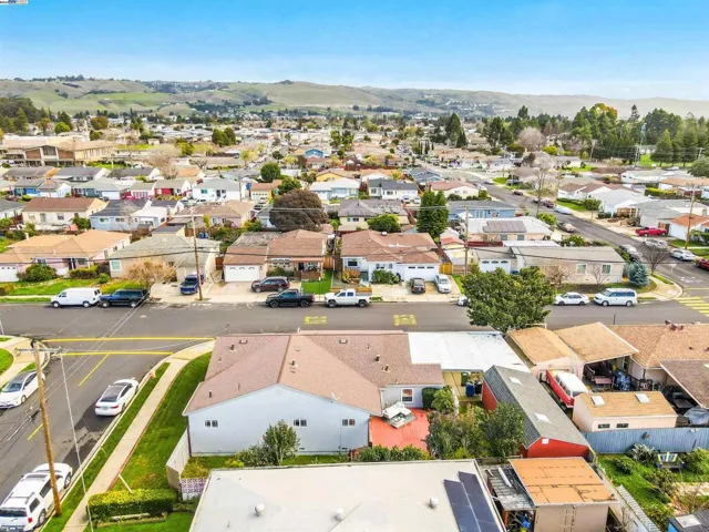 26991 Gading Rd, Hayward, California 94544