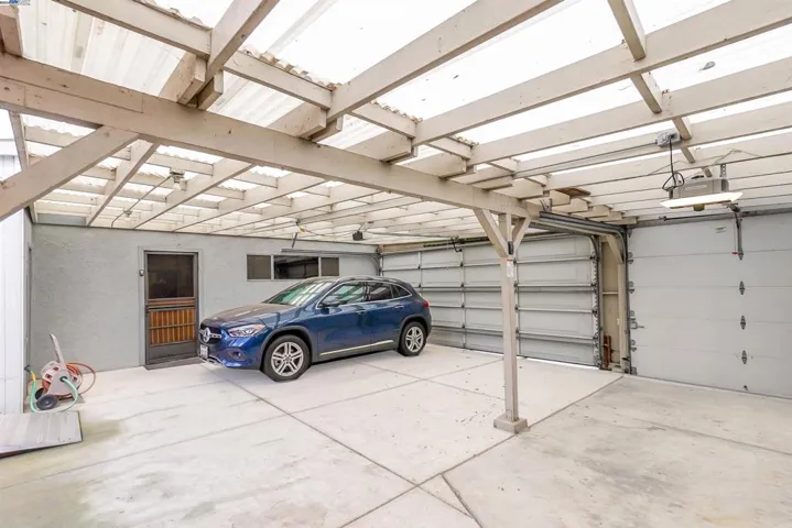 26991 Gading Rd, Hayward, California 94544
