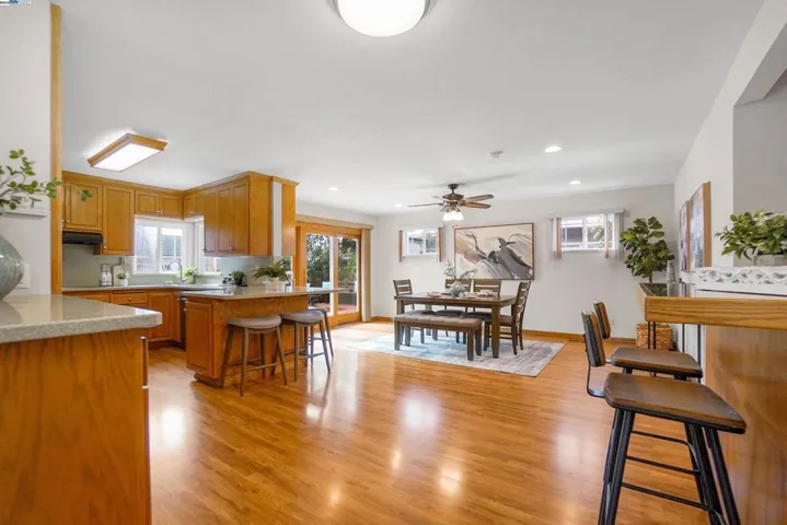 26991 Gading Rd, Hayward, California 94544