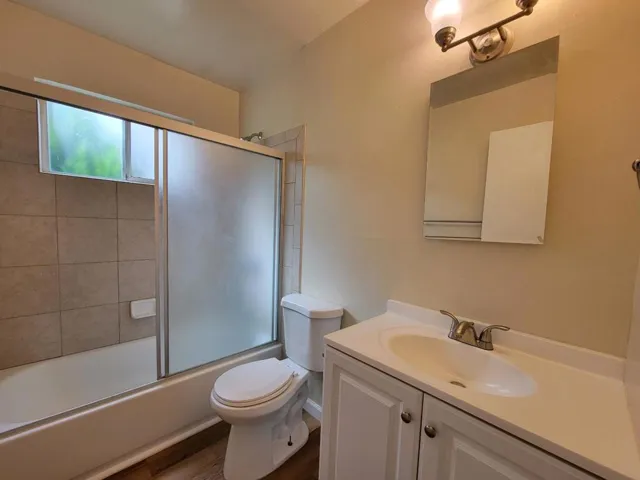 1053 W Hamilton Avenue, Campbell, California 95008