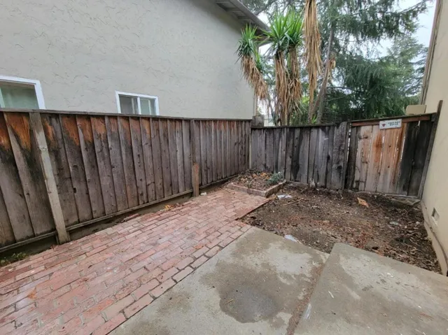 1053 W Hamilton Avenue, Campbell, California 95008