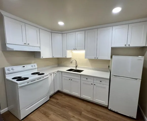 1053 W Hamilton Avenue, Campbell, California 95008