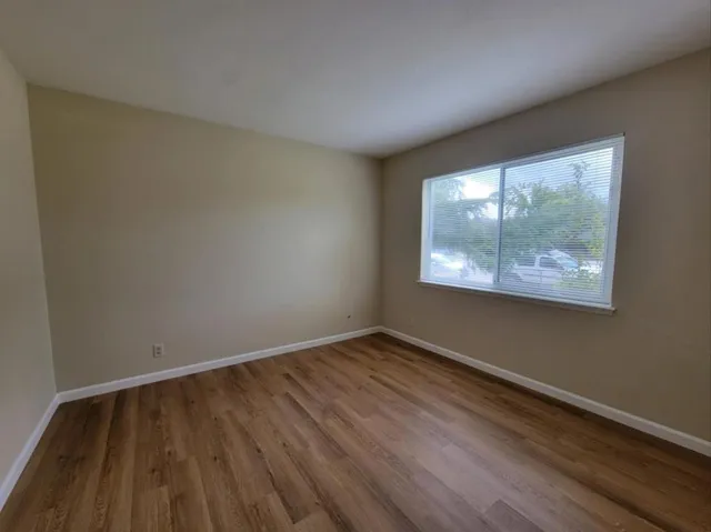 1053 W Hamilton Avenue, Campbell, California 95008