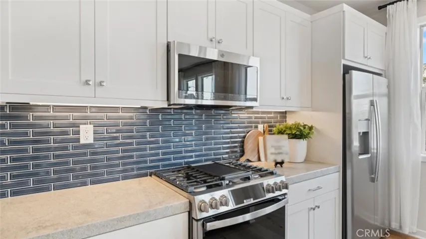 Photos shown are of model only- not actual homesite.