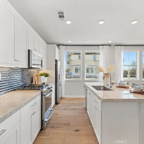 Photos shown are of model only- not actual homesite.