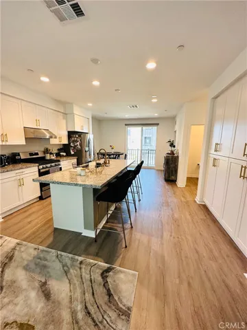 2076 Caleigh Lane, Costa Mesa, California 92627