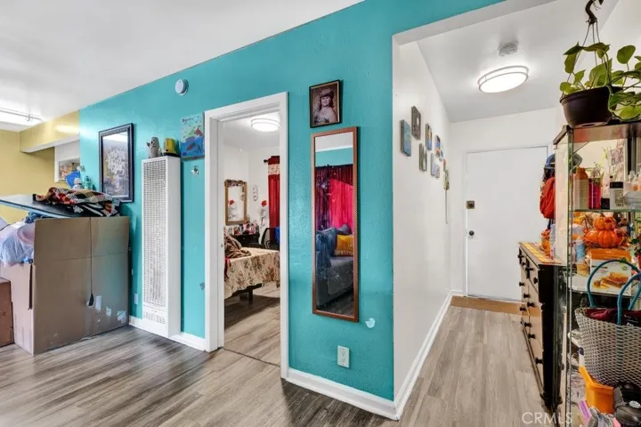 6828 Morella Avenue, North Hollywood, California 91605