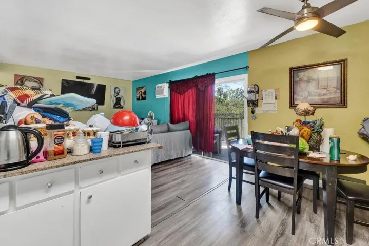 6828 Morella Avenue, North Hollywood, California 91605