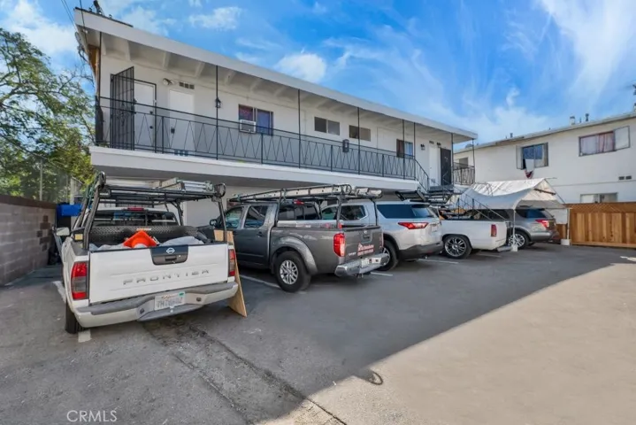 6828 Morella Avenue, North Hollywood, California 91605