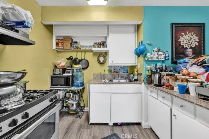 6828 Morella Avenue, North Hollywood, California 91605